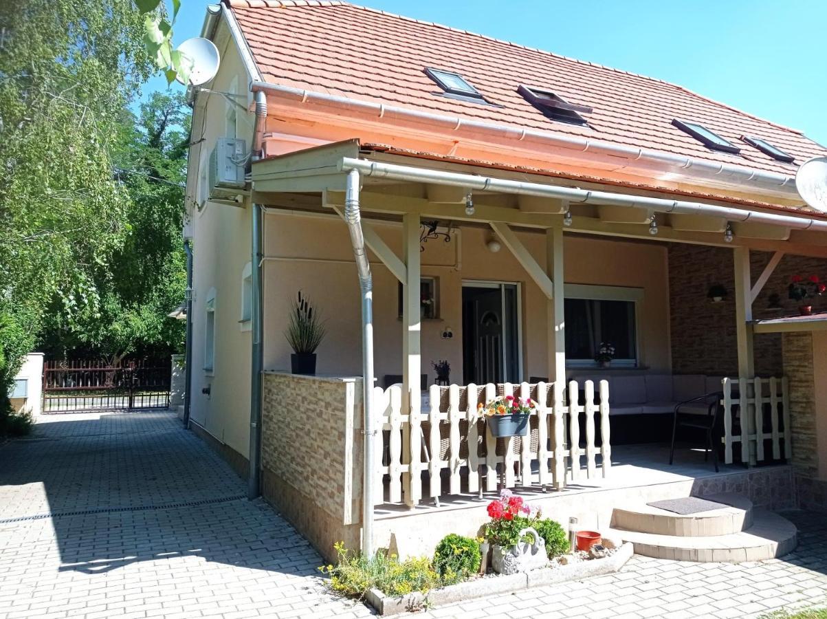 Sommer Ferienhaus Balatonszarszo Dış mekan fotoğraf